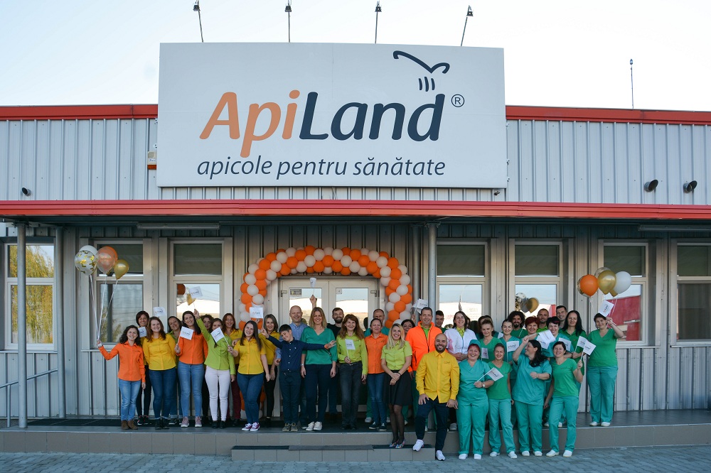 echipa-ApiLand-16ani